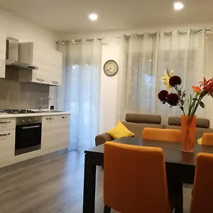 Appartamento La Casa Di Ale, Aci Castello