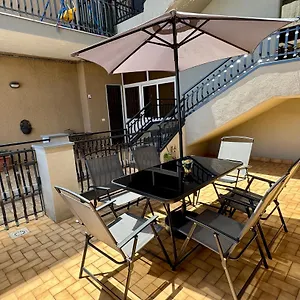 Casa vacanze Acquamarina Luxury House, Aci Castello